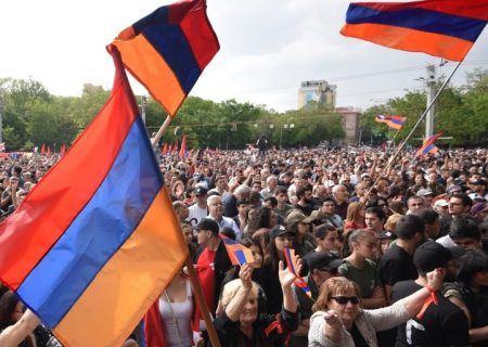 Thousands rally in Armenia warning against Karabakh concessions