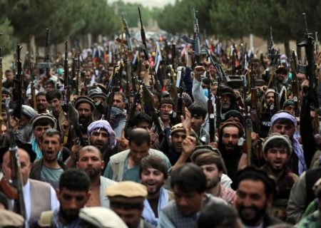 شهرهای بزرگ افغانستان در خطر سقوط/حمله راکتی به فرودگاه قندهار/ زنگ خطر برای روسیه و چین