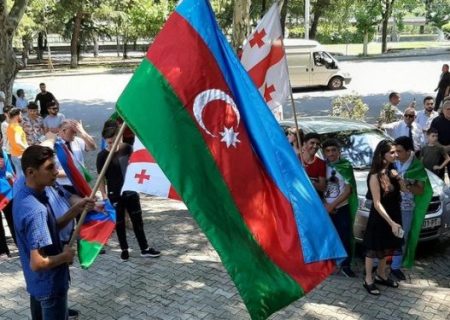 موانع و منابع برنامه ادغام اقلیت آذری گرجستان