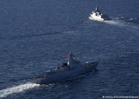 چین خواهان گسترش همکاری‌های استراتژیک نظامی با روسیه است