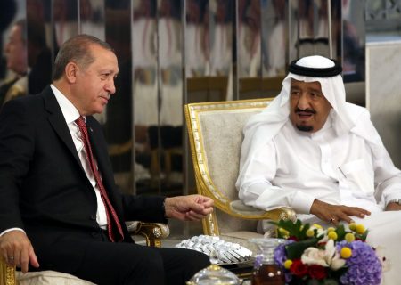 آشتی ترکیه با عربستان در اوج بحران اقتصادی / چشم اردوغان به دلارهای ملک سلمان است؟