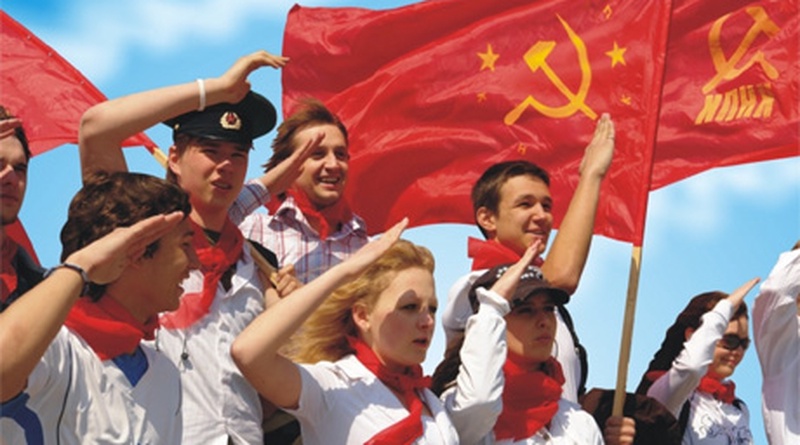 برگزاری جشن ۱۰۰ سالگی جنبش پیانر (پیشرو) توسط حزب کمونیست در روسیه