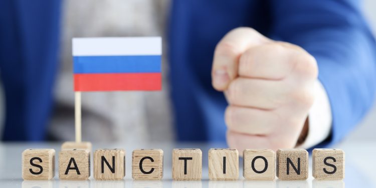تحریم‌ها با اقتصاد روسیه چه می‌کند؟