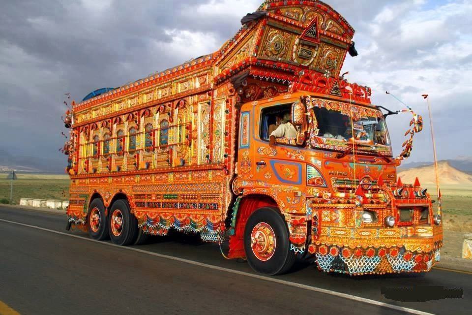 کامیون‌های تزئینی؛ عروس پاکستان