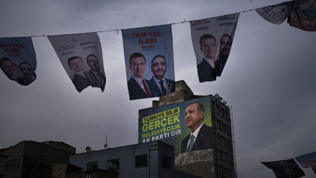 مقامات ترکیه وارد نبرد شهرداری‌ها شده‌اند