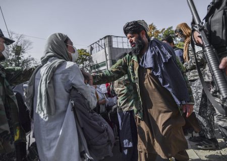 آیا طالبان از موضع خود در خصوص زنان کوتاه خواهد آمد؟