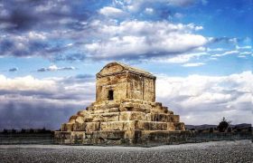 هفتم آبان نماد عدالت، آزادی و انسانیت در تاریخ کهن ایران