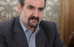 سخنرانی مشاور سیاسی رئیس جمهور