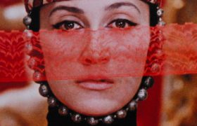 رنگ انار، فیلم ضدانقلابی دوران جماهیر شوروی